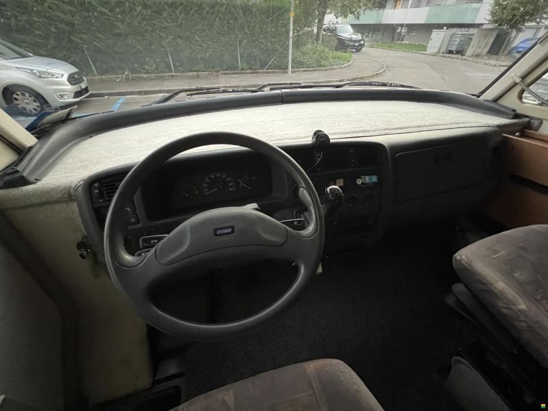 Hymer B574