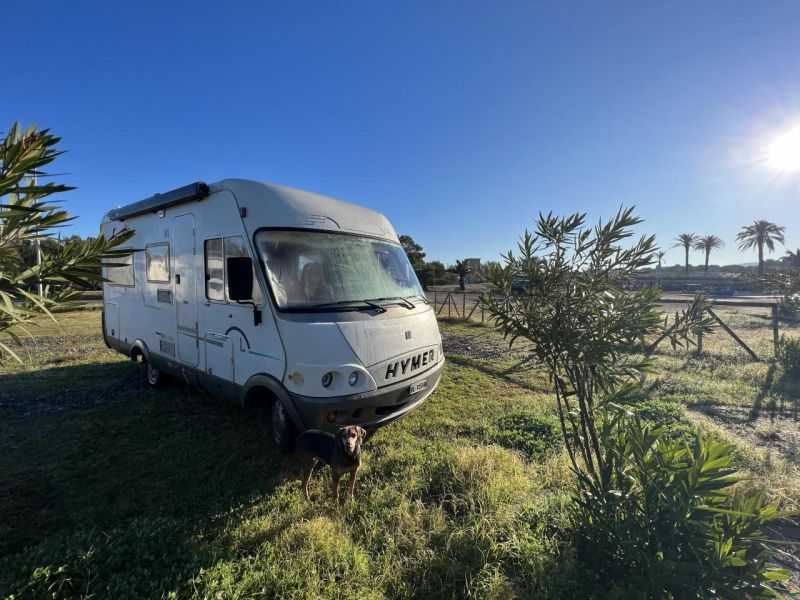 Hymer B574