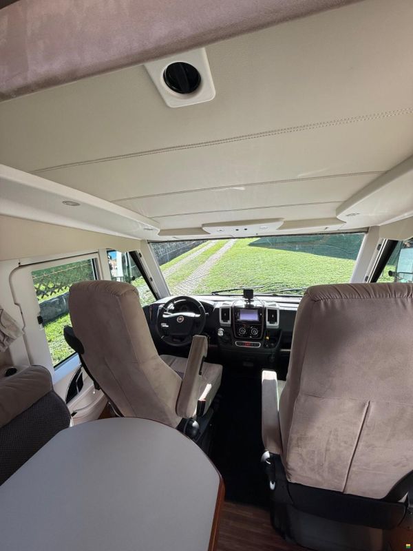 Carthago Chic C Line 3.8 L