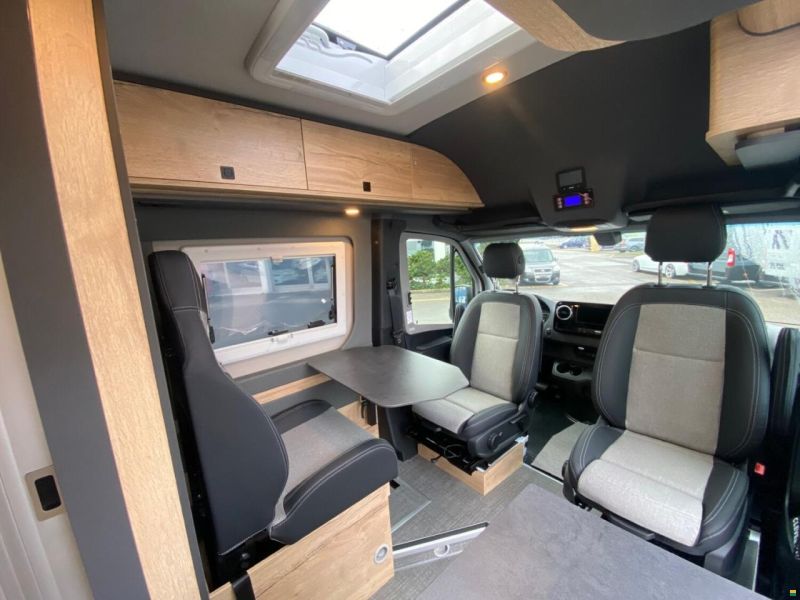 Clever Vans Aventuro 600 Mercedes 190 PS