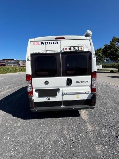 Adria Twin Active
