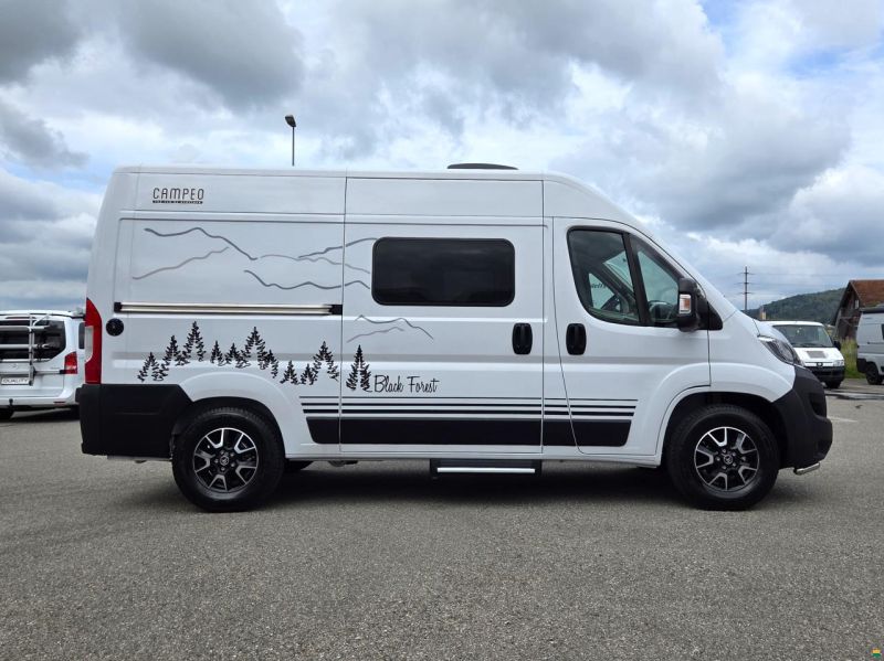 Bürstner Campeo C 540 Black Forest