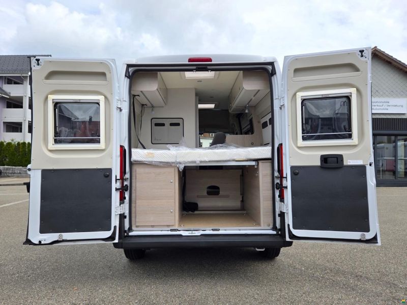 Bürstner Campeo C 540 Black Forest