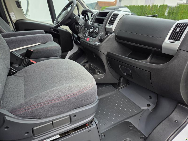 Bürstner Campeo C 540 Black Forest