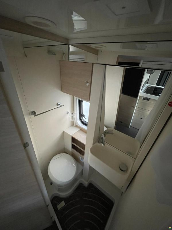 Eura Mobil Van 595 HB