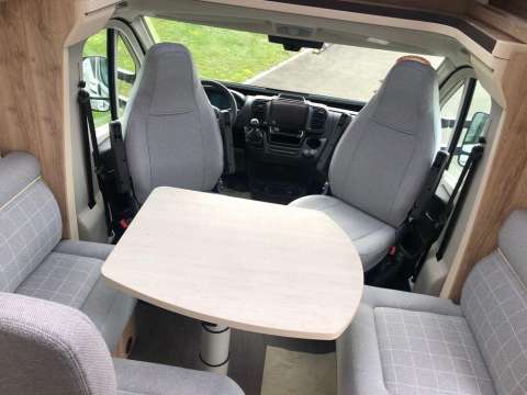 Eura Mobil Profila PT 695 HB