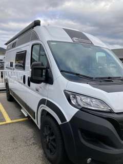 Challenger V114 MAX Fourgonnette