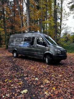 Mercedes Benz L3H2 319 BT 4x4 Van