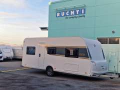 B&uuml;rstner Averso Plus 520 TK B66 Wohnwagen