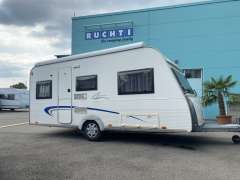 B&uuml;rstner Averso 460 TL Caravane