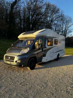 Knaus Sky Wave 650 MF Celebration 25 Teilintegriert