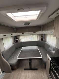 Hobby PRESTIGE 720 UKFe Wohnwagen