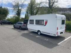 B&uuml;rstner PREMIO LIFE 420TS Caravane