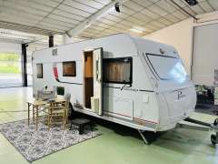 B&uuml;rstner Premio 530 TK Tonic Wohnwagen