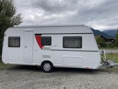 B&uuml;rstner Averso 490 TL Caravane