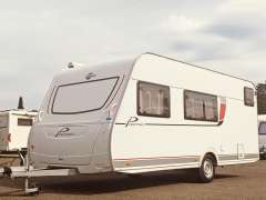 B&uuml;rstner Premio 495 TK - Stockbett Caravane