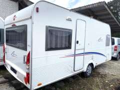B&uuml;rstner Averso 460 TS Caravane