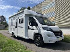 Pilote P696 D Teilintegriert