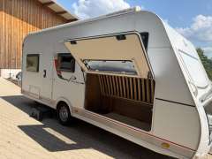 B&uuml;rstner Premio Plus TK 510 Caravane