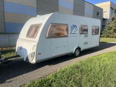 Knaus Azur 500 Caravane