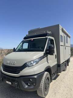 Iveco Daily 7 Tonnen 4x4 inkl. KTM 690 Sondermobil
