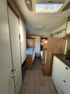 B&uuml;rstner Averso plus 510 TK Wohnwagen