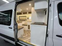 Mercedes Benz Sprinter 315 CDI FWD L2/H2 Fourgon aménagé
