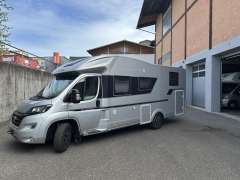 Adria Coral Supreme 670 SL partiellement intégré