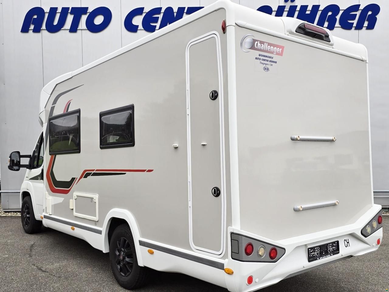 Challenger 260 GRAPHITE EDITION VIP 9-G-AUTOMAT 2.3