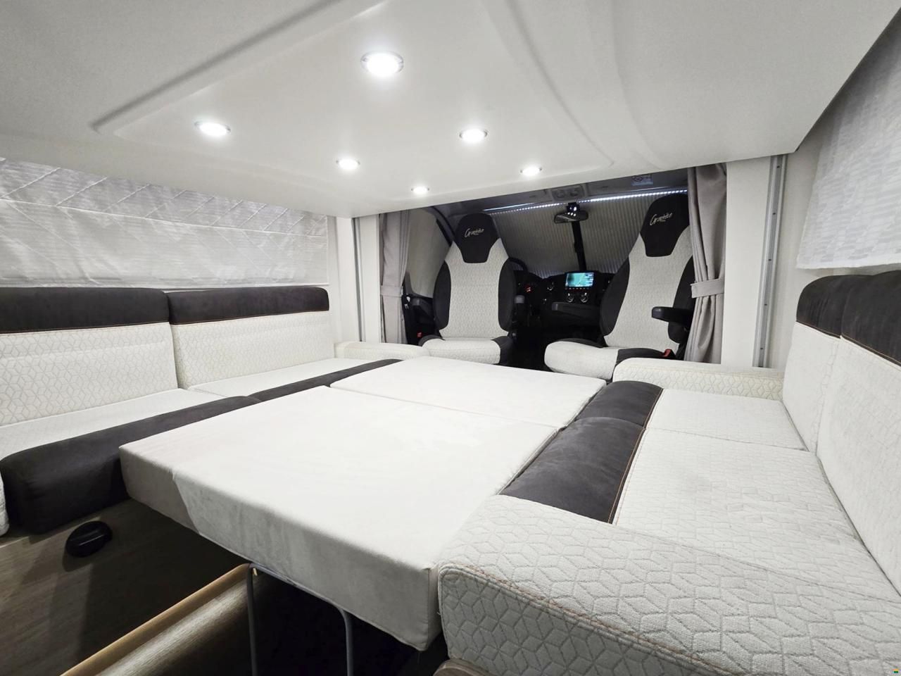 Challenger 260 GRAPHITE EDITION VIP 9-G-AUTOMAT 2.3