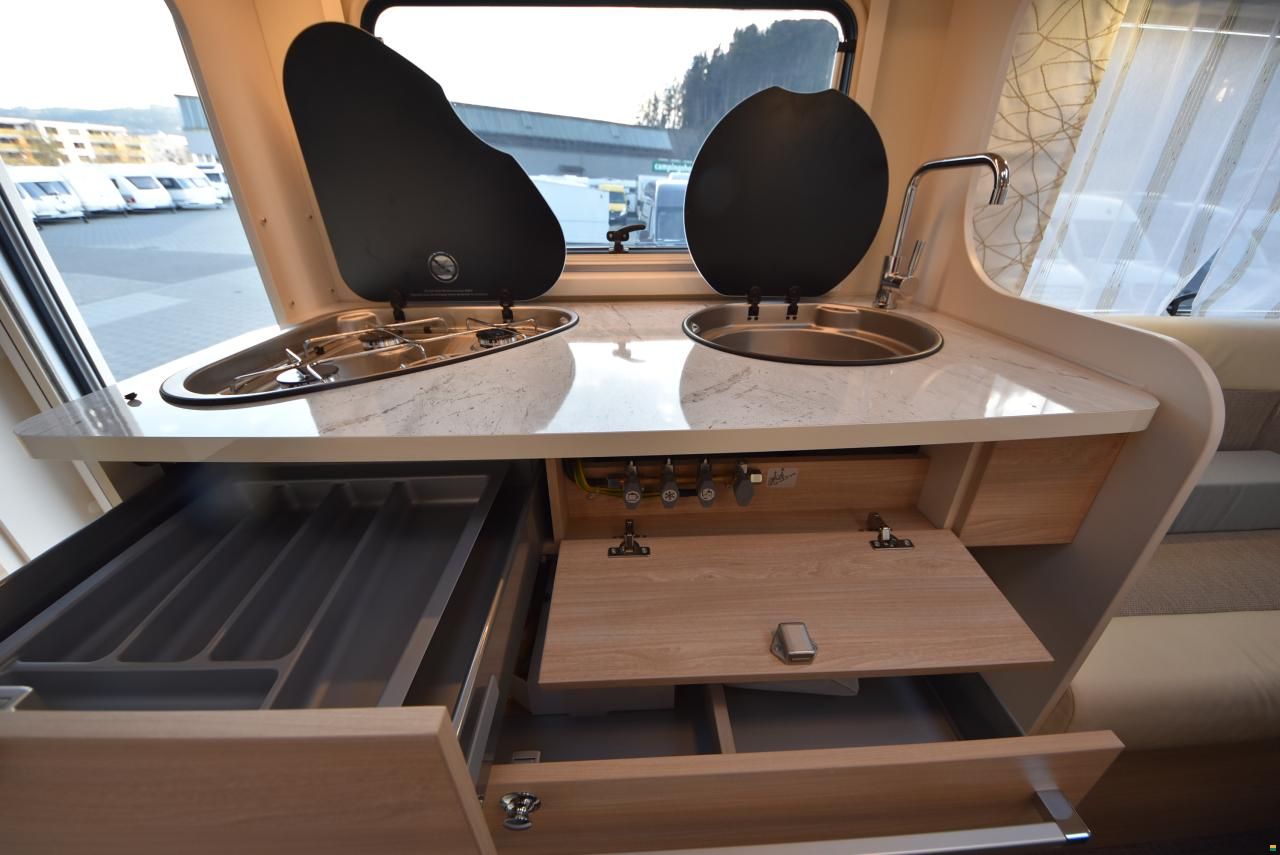 Eura Mobil Activa One 650 HS