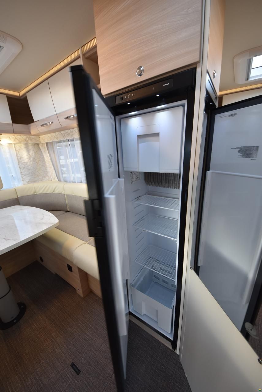 Eura Mobil Activa One 650 HS