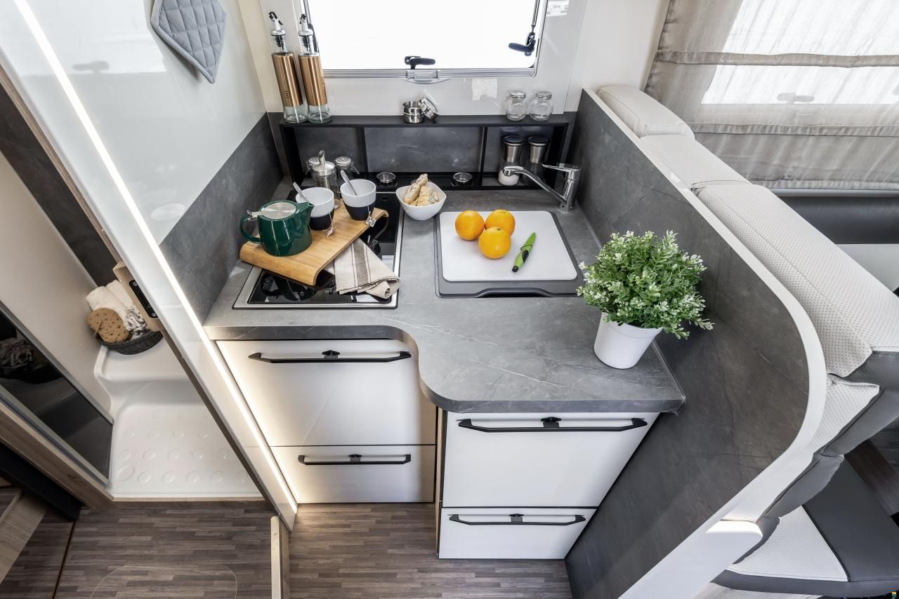 Elnagh Magnum 582 / 2026