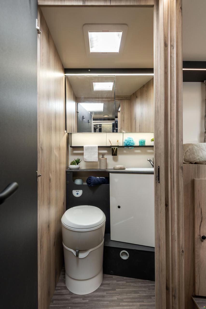 Elnagh Magnum 582 / 2026