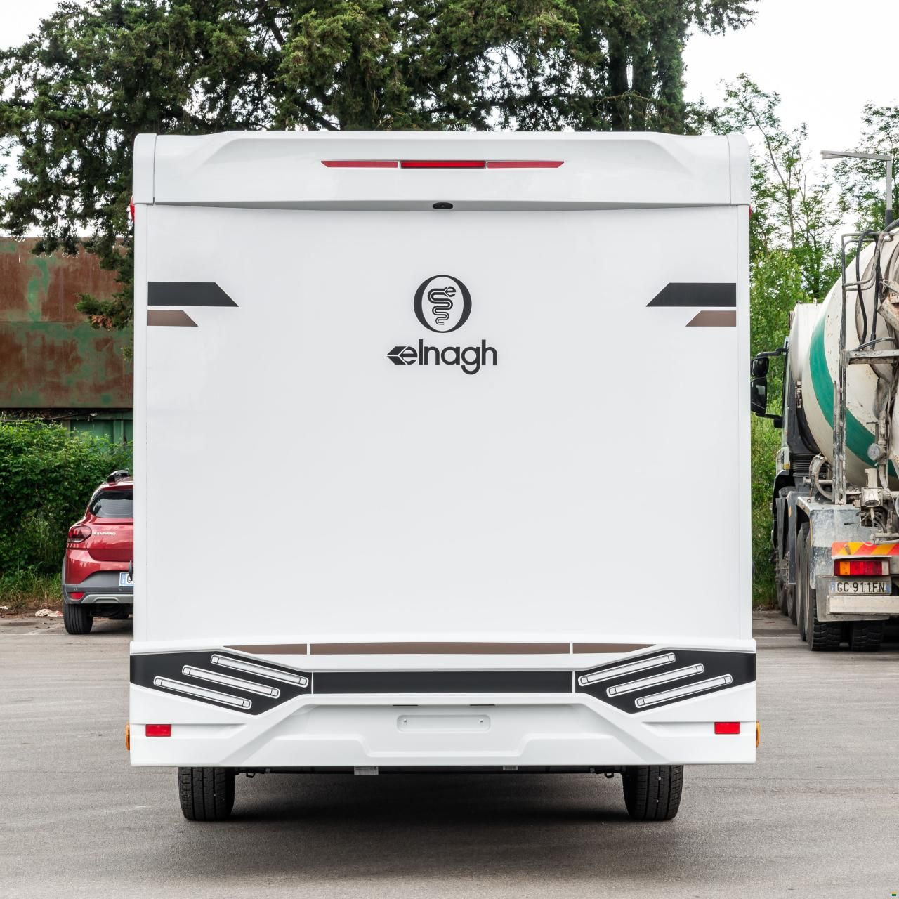 Elnagh Magnum 582 / 2026