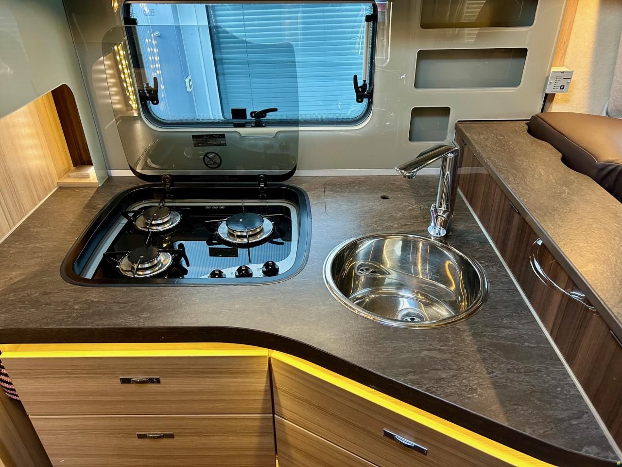 Knaus SUN I 9000 LEG