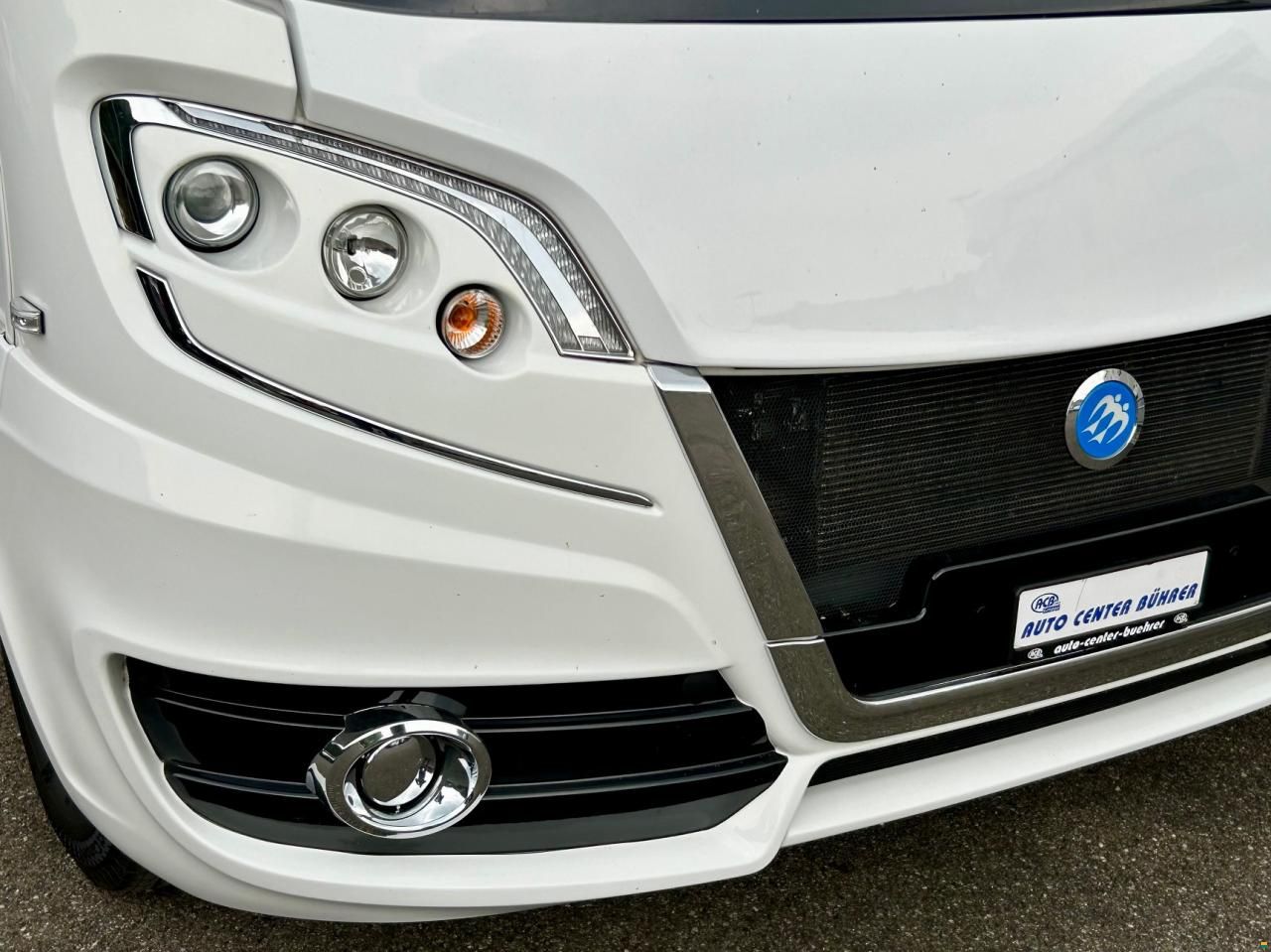 Knaus SUN I 9000 LEG