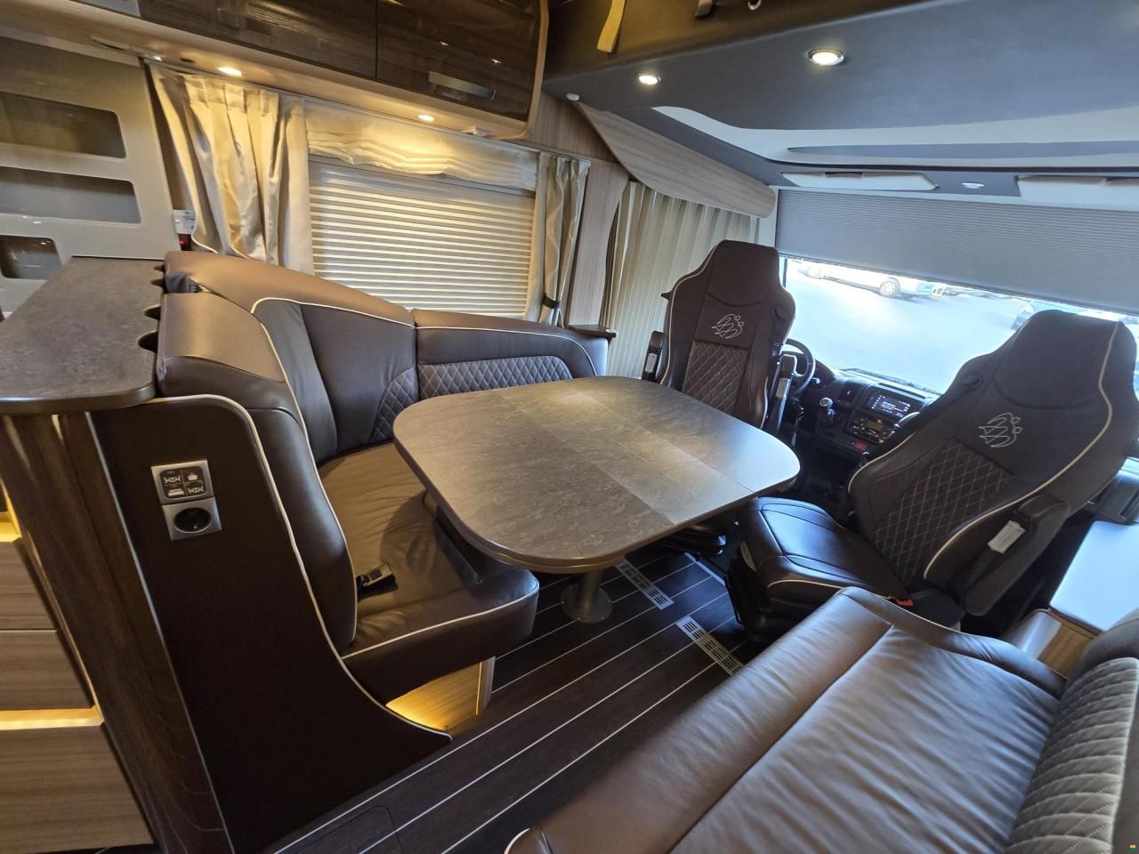 Knaus SUN I 9000 LEG