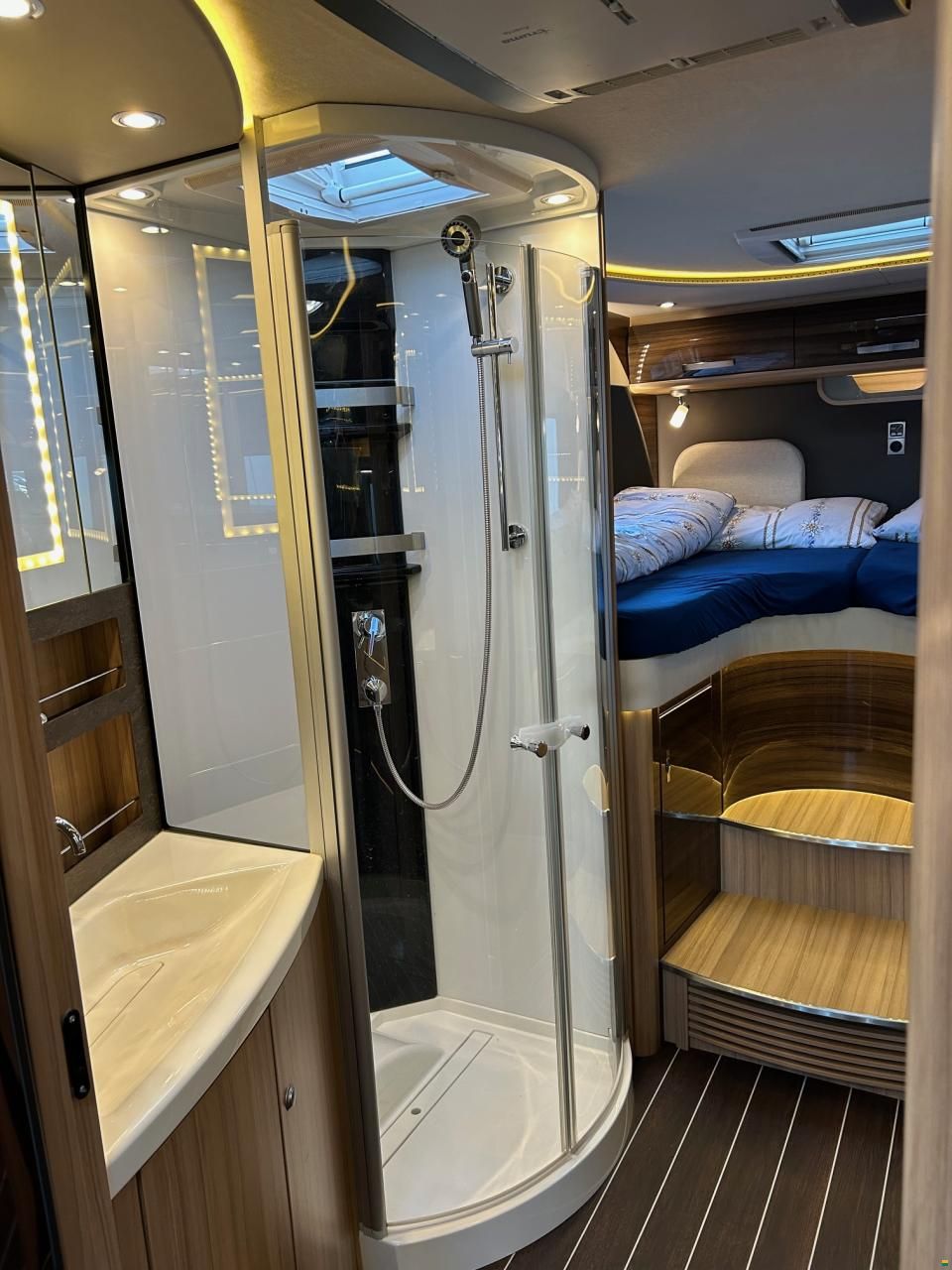 Knaus SUN I 9000 LEG