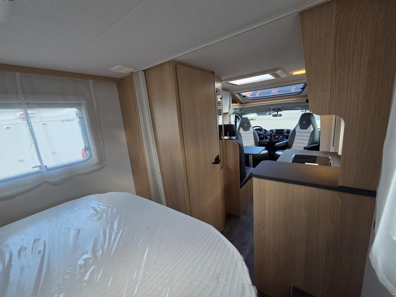 Sunlight V69 Adventure Edition