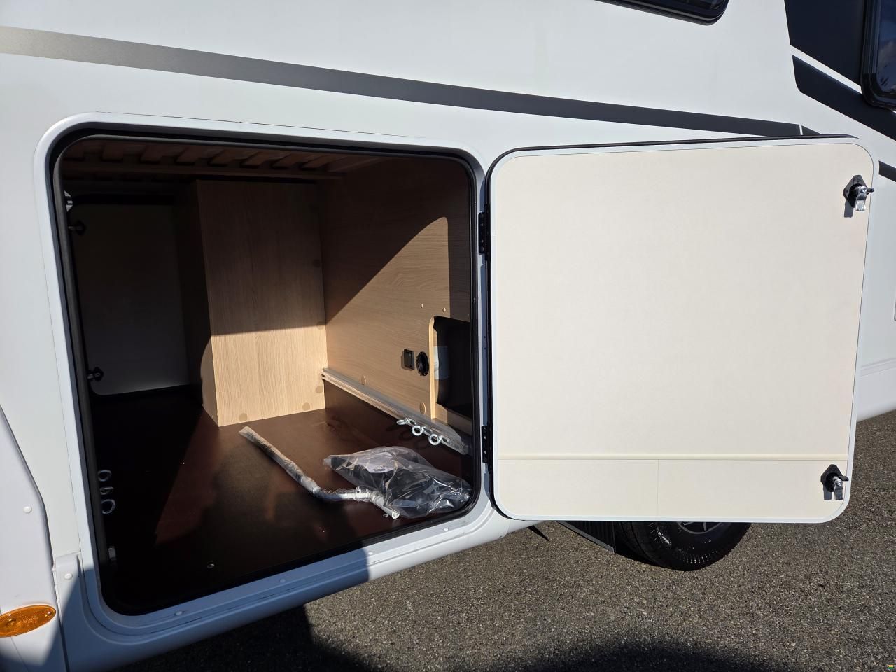 Sunlight V69 Adventure Edition