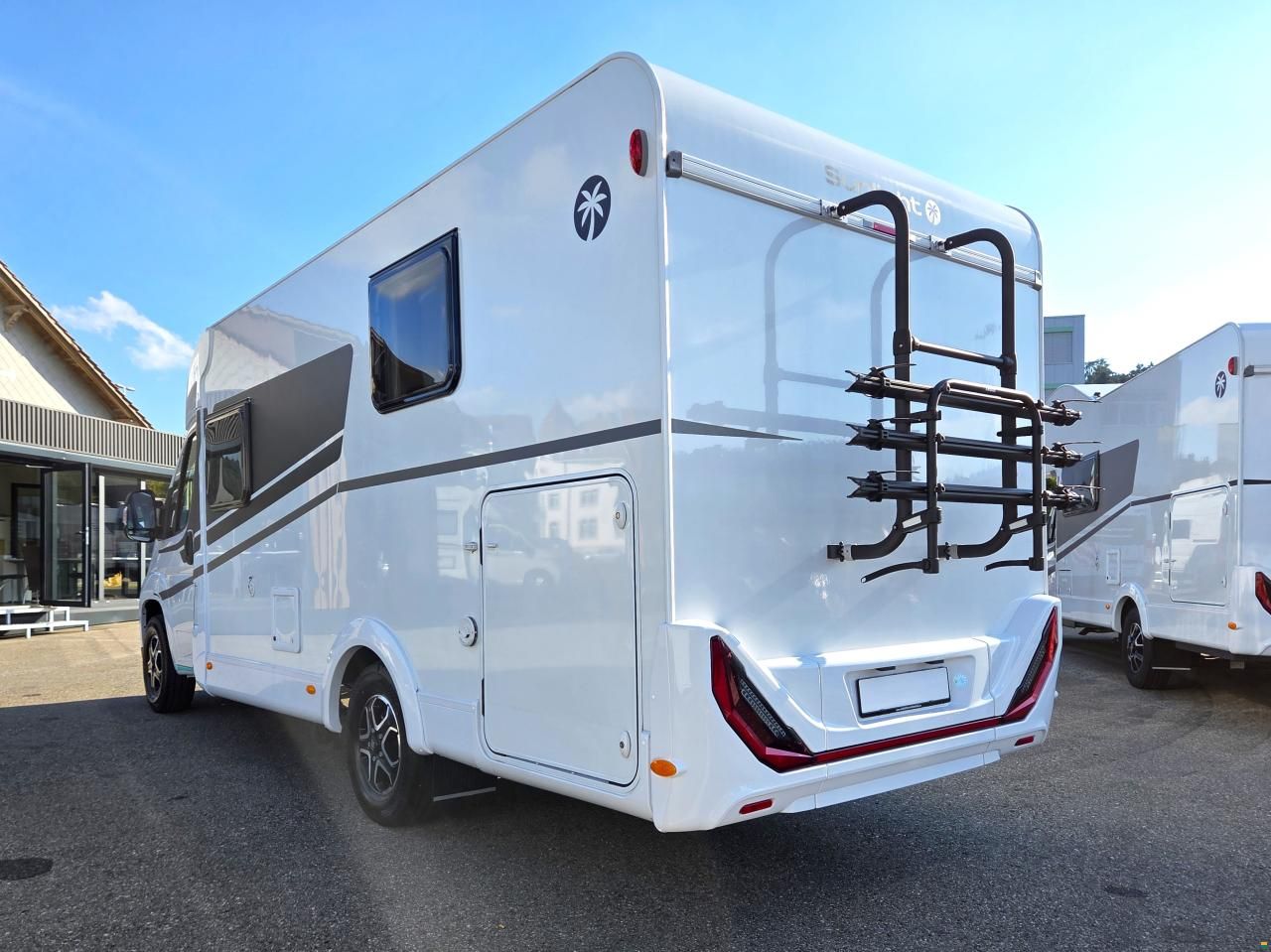 Sunlight V69 Adventure Edition