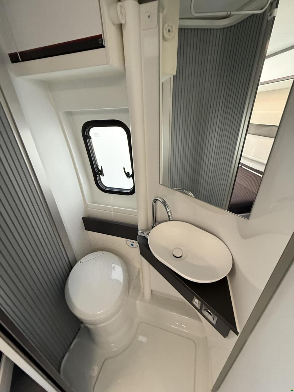 Adria Twin Sports 600 SX