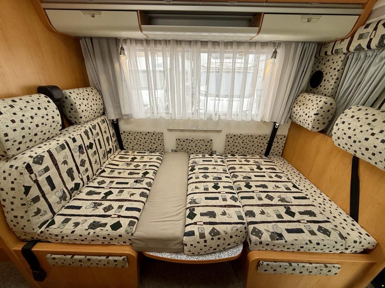 Hymer Camp 600 - FamilyTravel