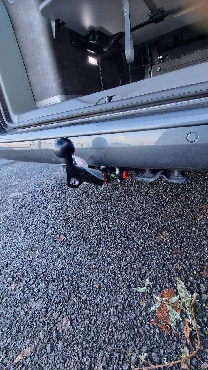 Volkswagen t6 california automatic