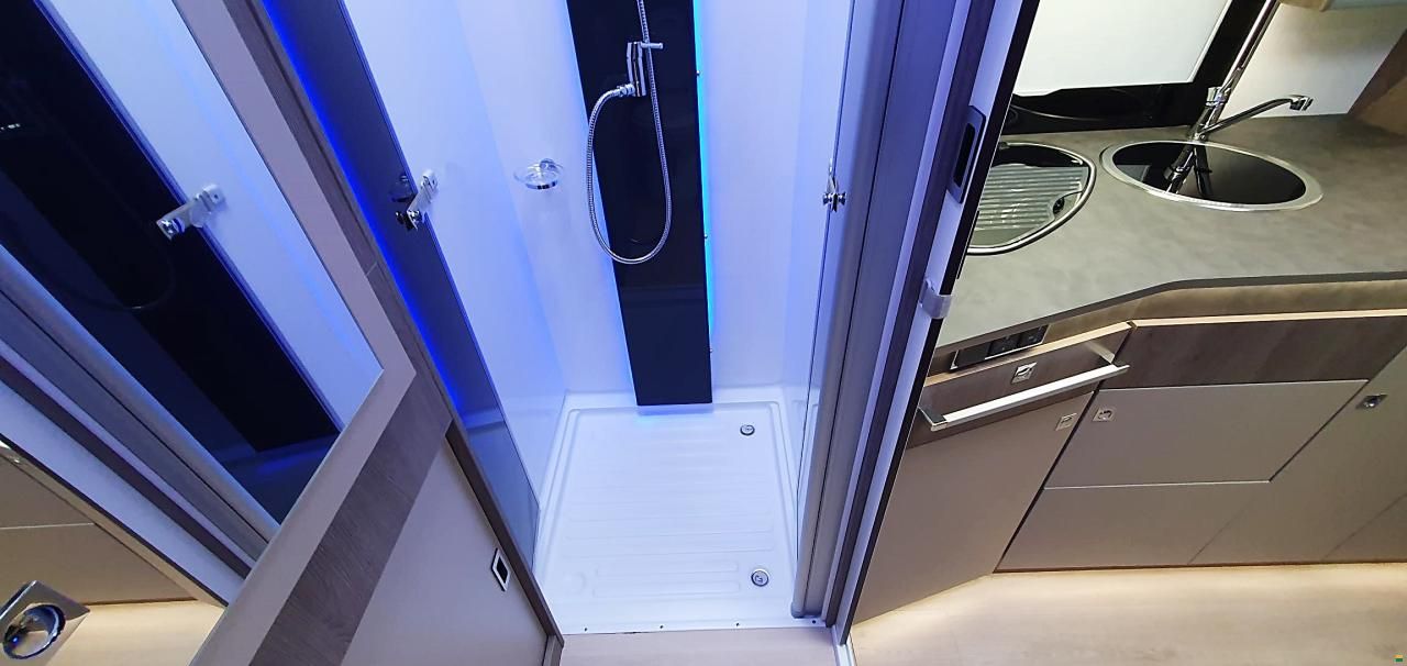 Challenger 260 Graphite Ultimate