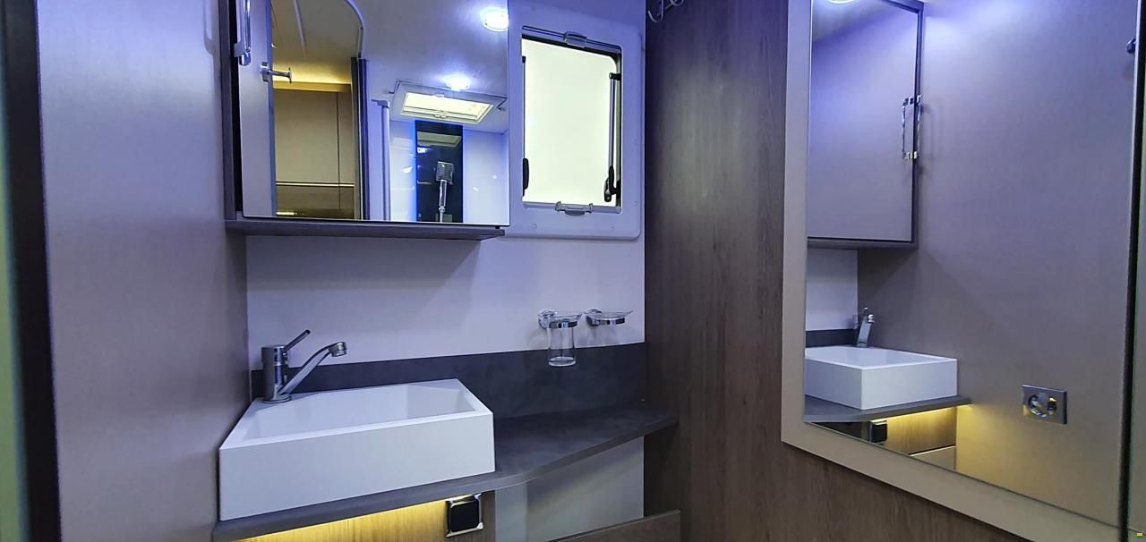 Challenger 260 Graphite Ultimate