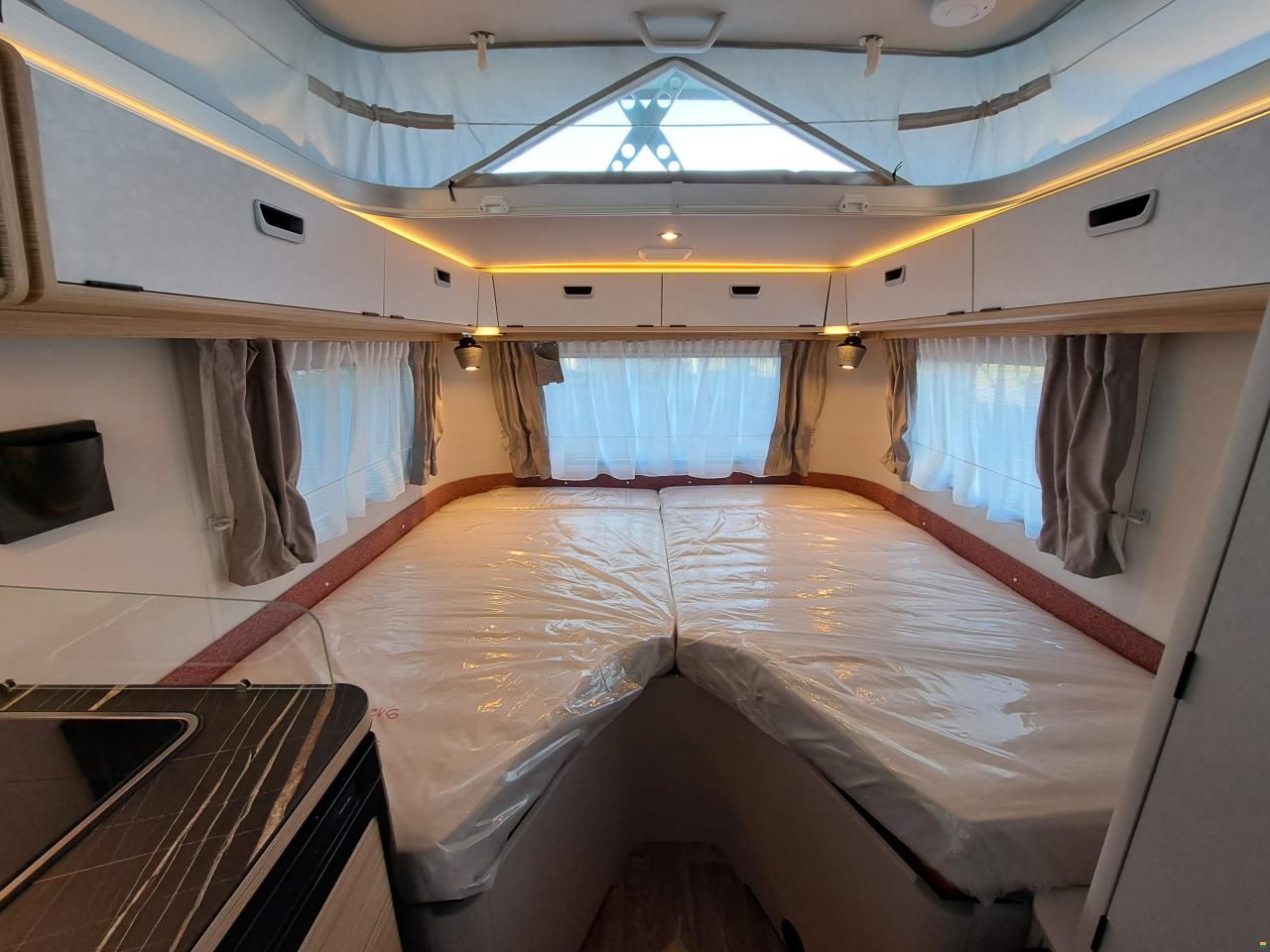 Eriba Touring 542 Tango Red