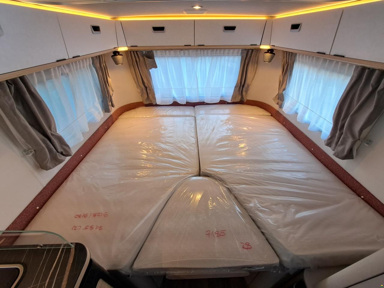 Eriba Touring 542 Tango Red