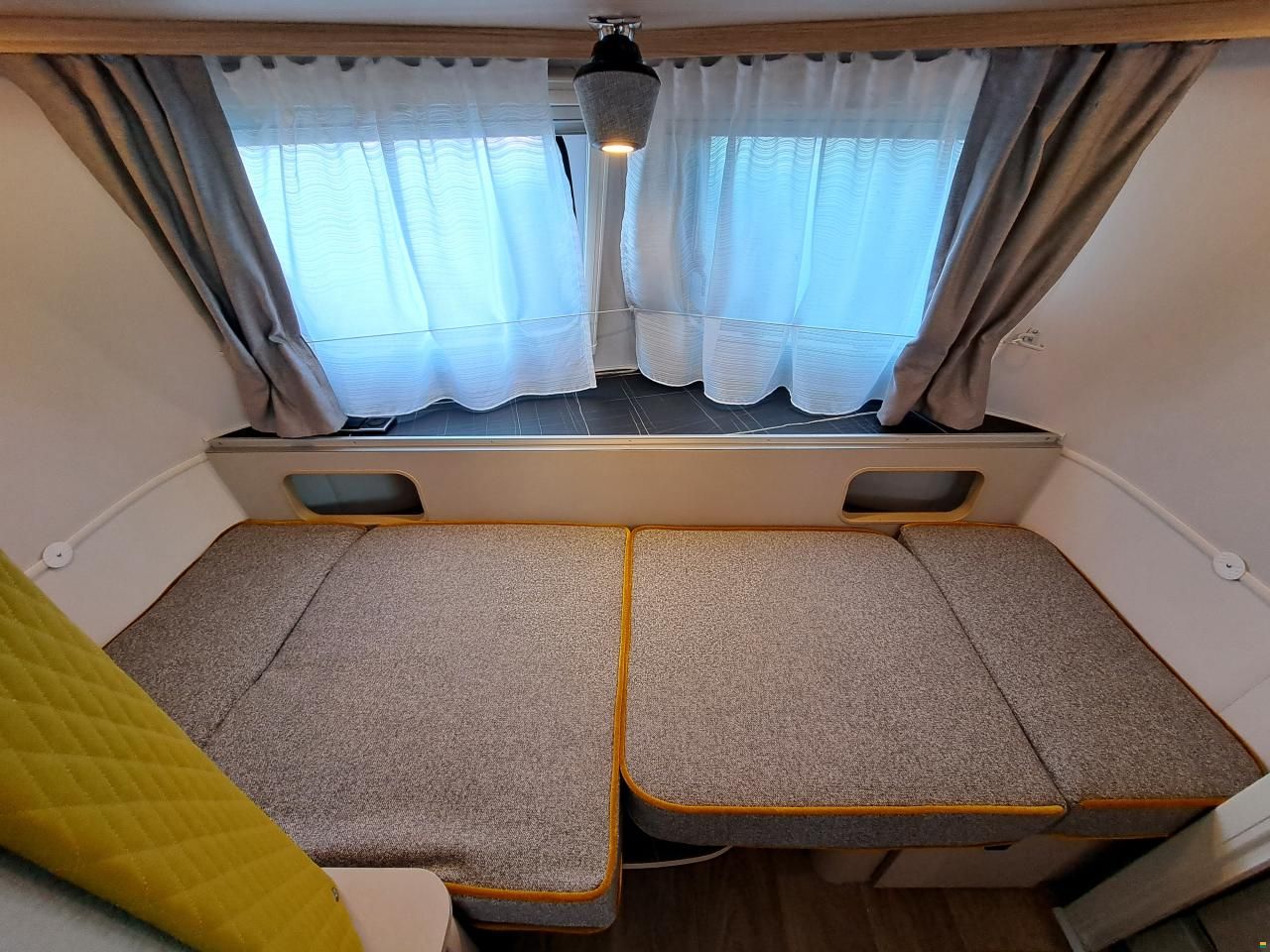 Eriba Touring 542 Nugget Gold